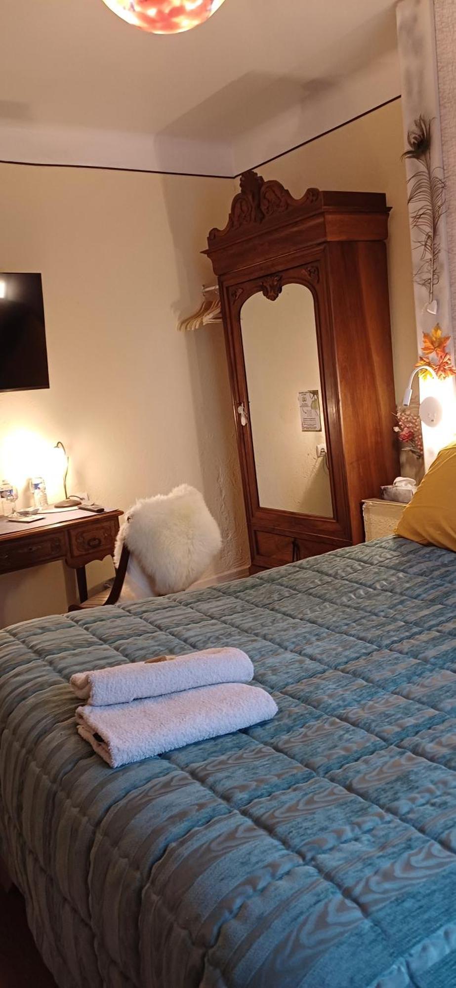 Chambres D'Hotes La Foret Longwy Room photo